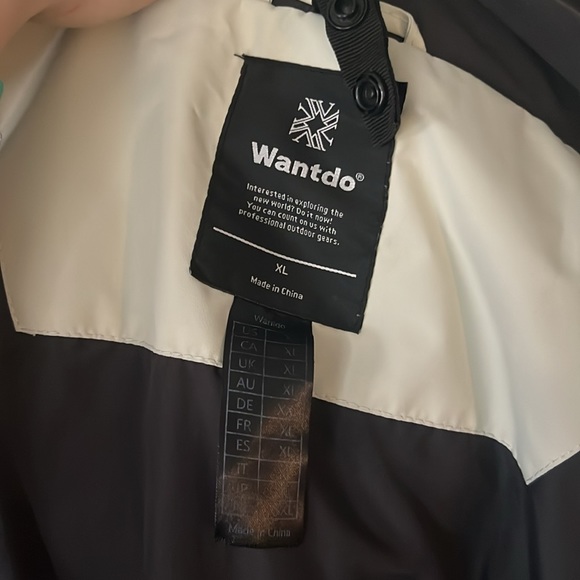 Men’s off white winter windbreaker - Picture 3 of 3